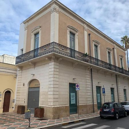 Palazzo 41 Rental Rooms San Pietro Vernotico Ngoại thất bức ảnh