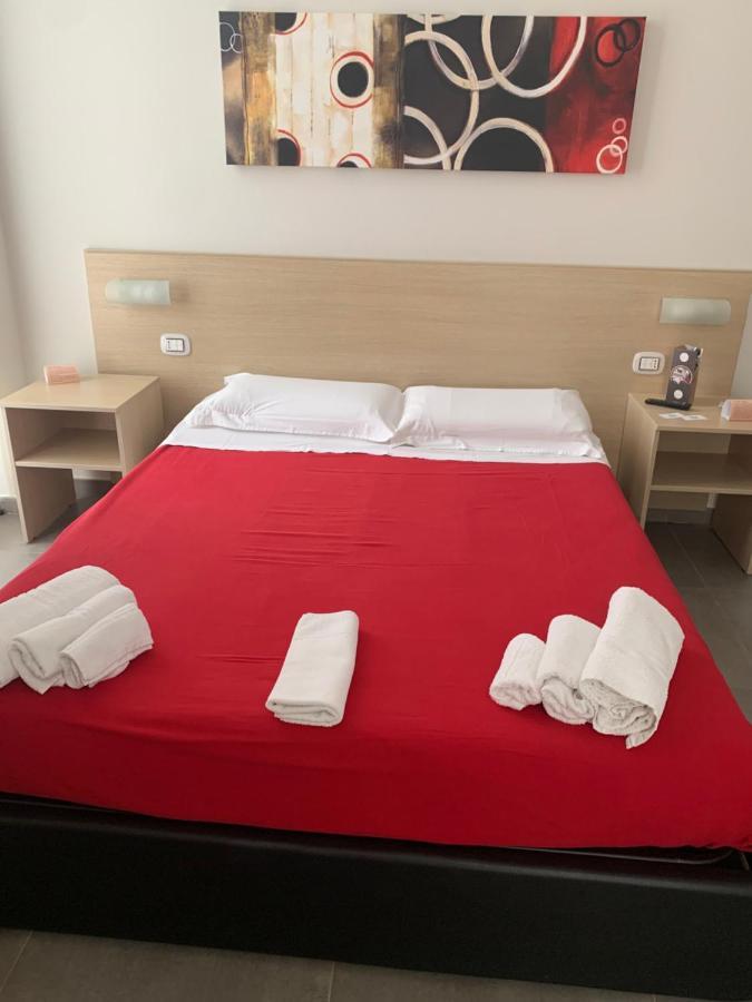 Palazzo 41 Rental Rooms San Pietro Vernotico Ngoại thất bức ảnh