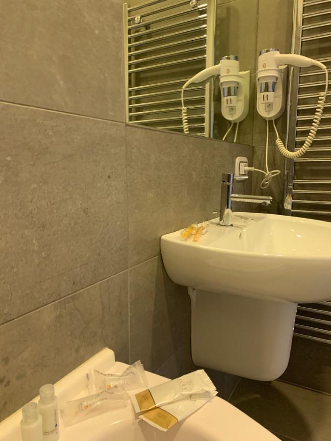 Palazzo 41 Rental Rooms San Pietro Vernotico Ngoại thất bức ảnh