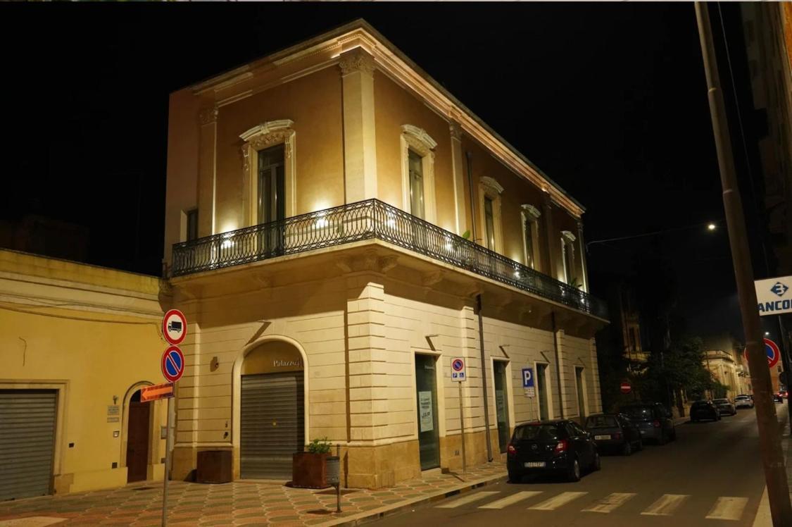 Palazzo 41 Rental Rooms San Pietro Vernotico Ngoại thất bức ảnh